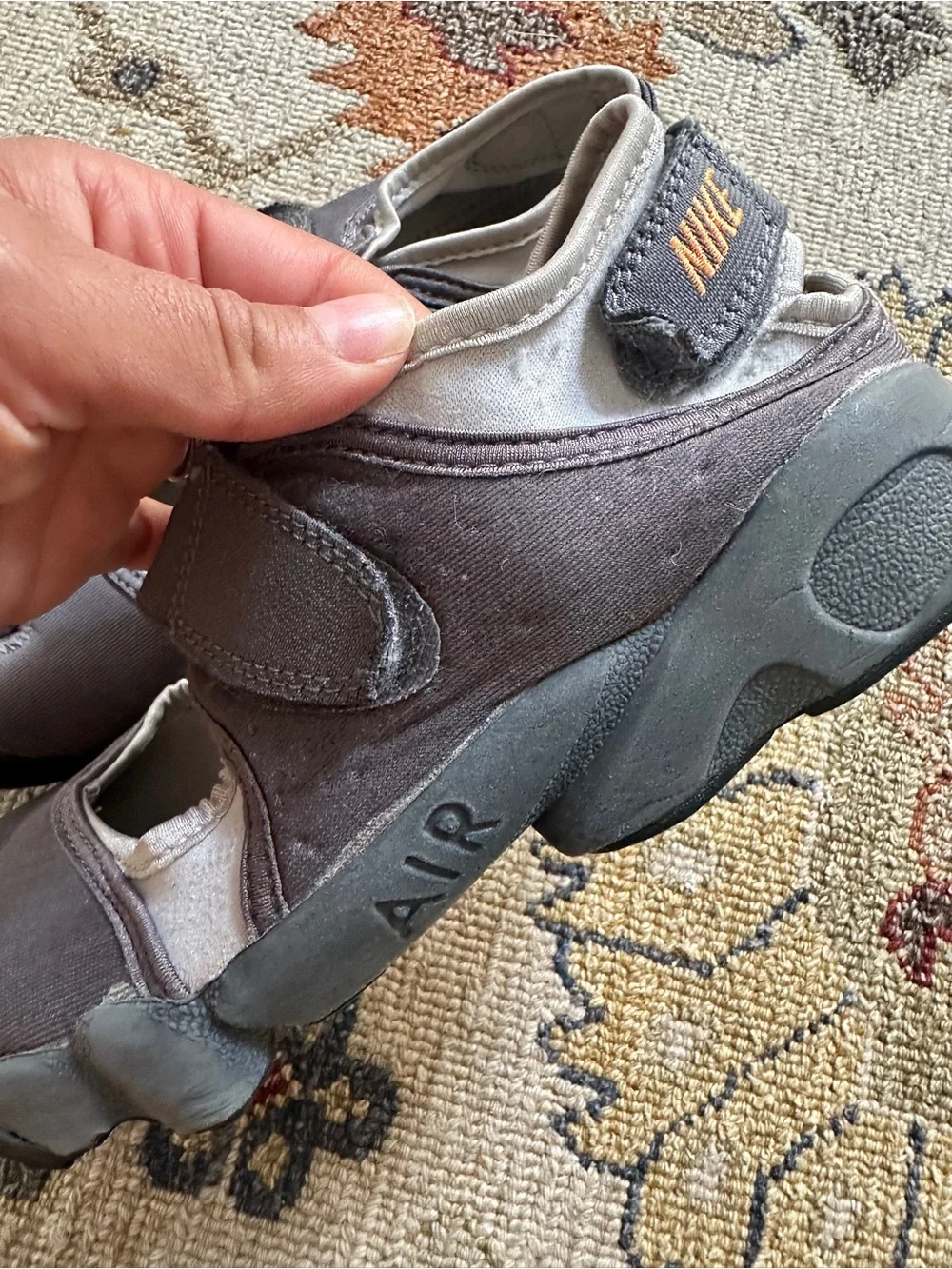 Nike Air Rift Grey Toe Sneakers sz EU 40